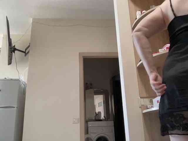 HotMilfPussy webcam