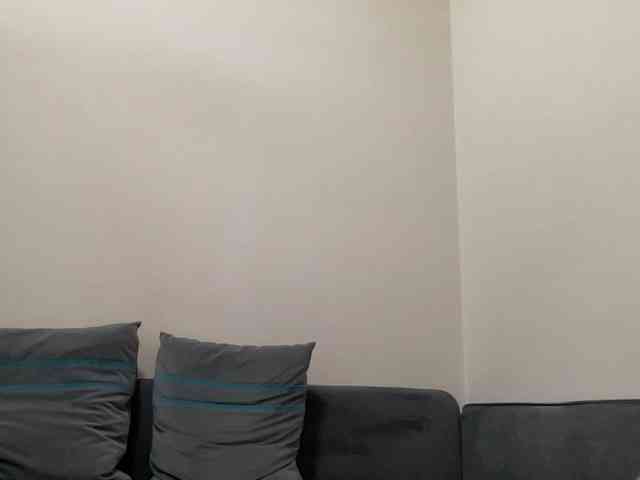 HotMilfPussy webcam