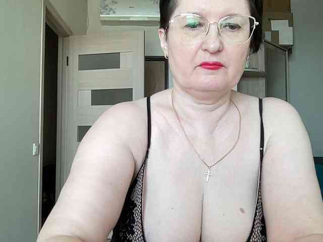 HotMilfPussy webcam