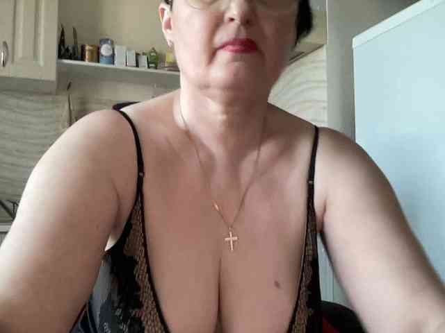 HotMilfPussy webcam