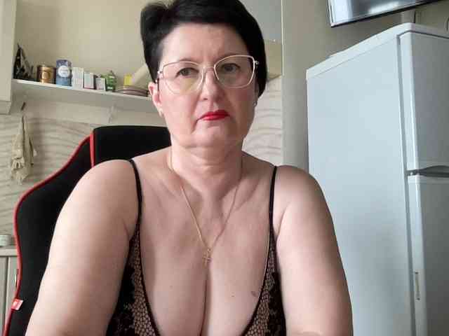 HotMilfPussy Live Webcam on BongaCams