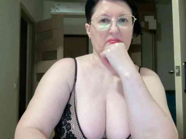 HotMilfPussy's webcam live show