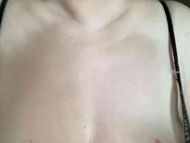 HotMilfPussy webcam