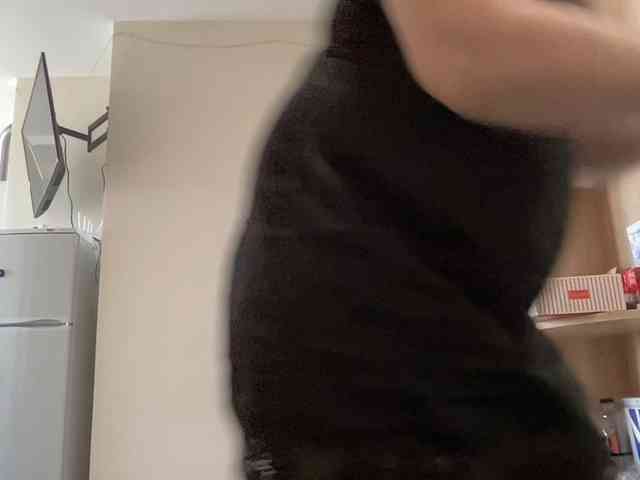 HotMilfPussy webcam