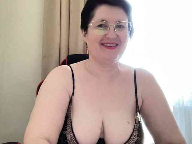 HotMilfPussy Live Webcam on BongaCams
