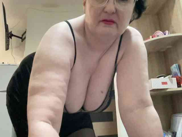 hotmilfpussy's live room