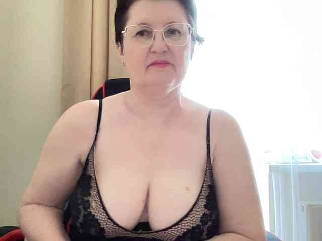 HotMilfPussy webcam