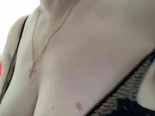 HotMilfPussy webcam