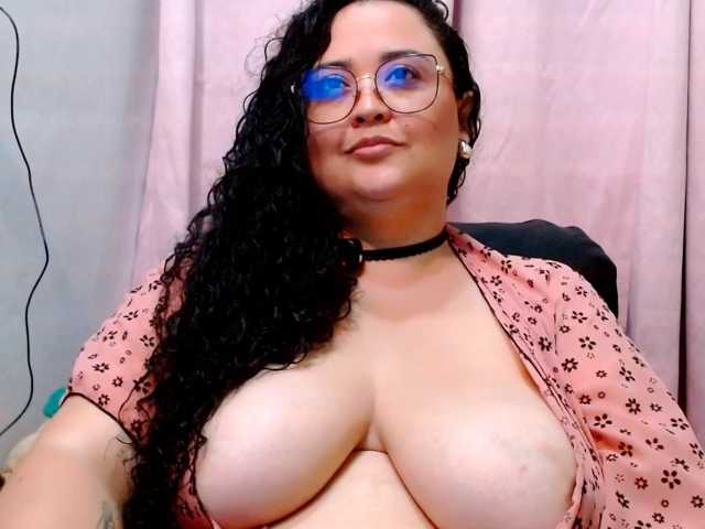 sexy-Cloe live cam on BongaCams