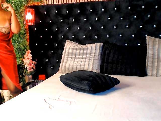 InannaIshtar1 live cam on BongaCams