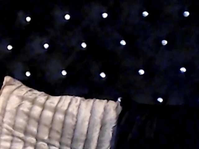 InannaIshtar1 live cam on BongaCams