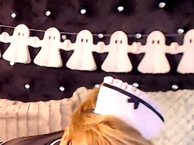 InannaIshtar1 live cam on BongaCams
