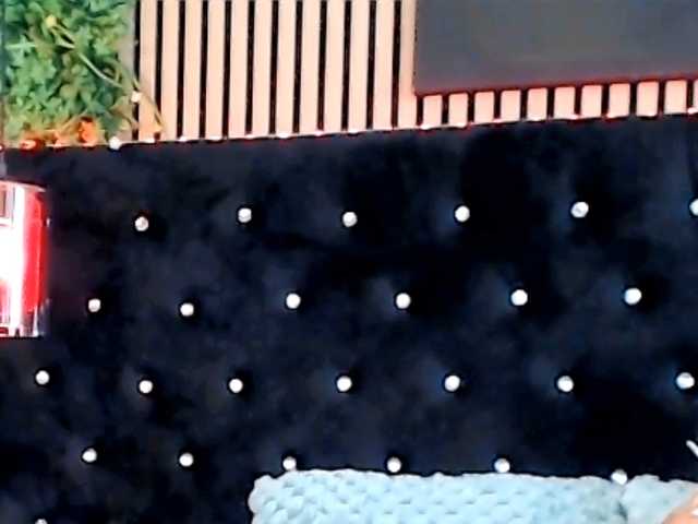 InannaIshtar1 live cam on BongaCams