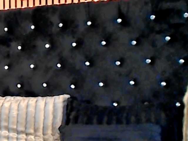 InannaIshtar1 live webcam show