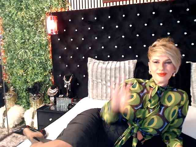 InannaIshtar1 webcam