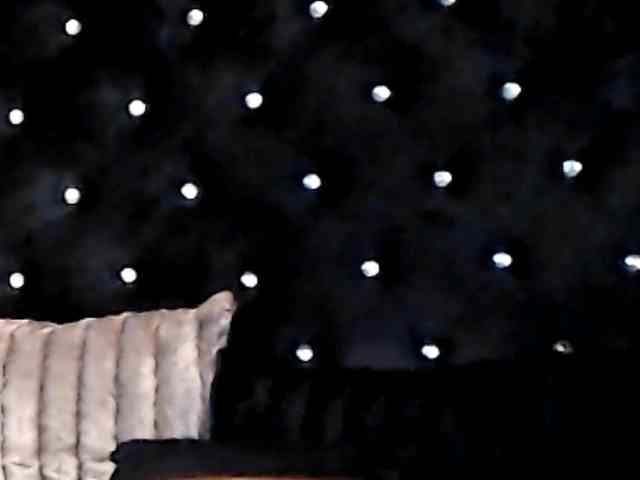 InannaIshtar1 webcam