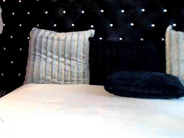 InannaIshtar1 webcam
