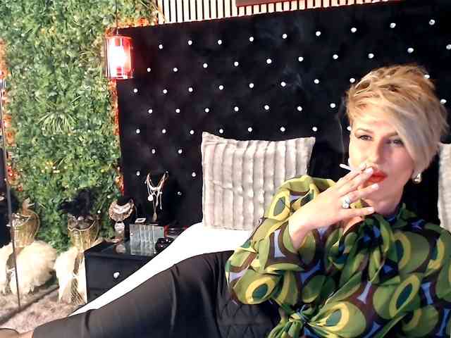 InannaIshtar1 webcam