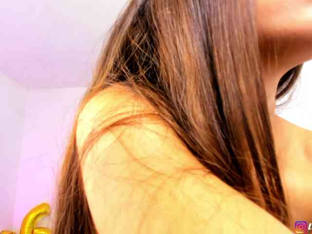 Lucyy-Rose webcam