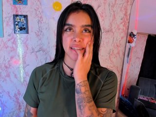 laurencamila1