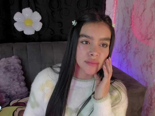 laurencamila1 live cam on BongaCams