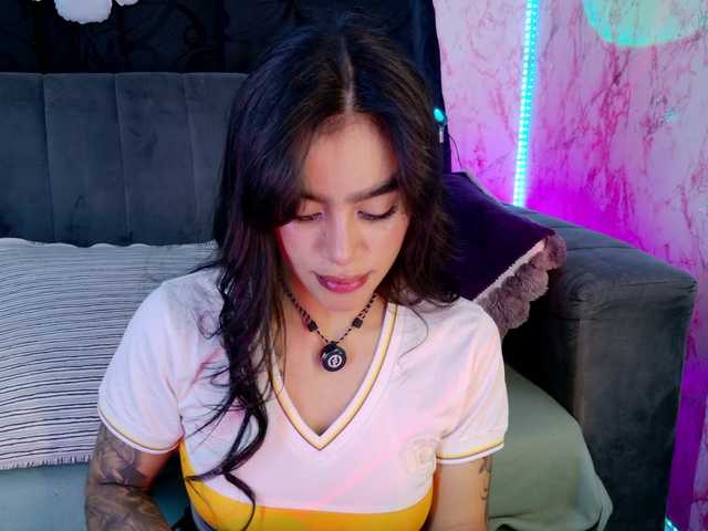 laurencamila1 live cam on BongaCams