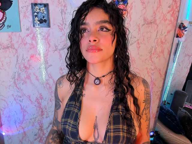 laurencamila1