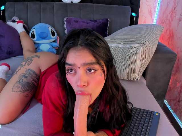 laurencamila1 live webcam show