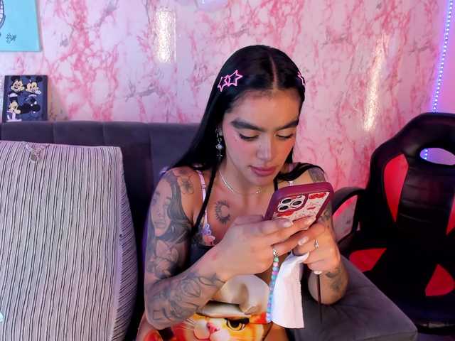 laurencamila1 live cam on BongaCams