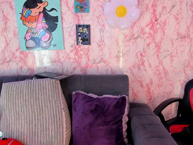 laurencamila1 live cam on BongaCams