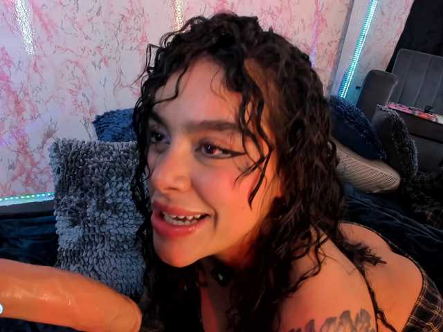 laurencamila1, live now on BongaCams