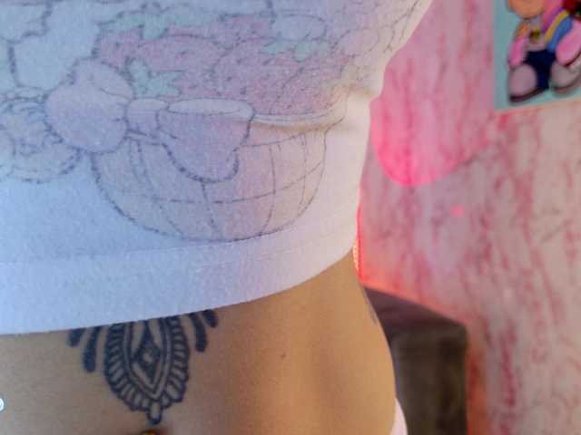 laurencamila1 live cam on BongaCams