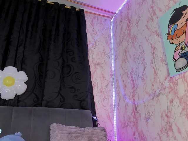laurencamila1 live cam on BongaCams