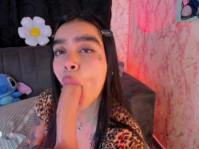 laurencamila1 live cam on BongaCams