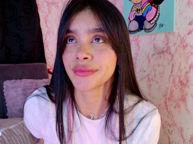 laurencamila1 live cam on BongaCams