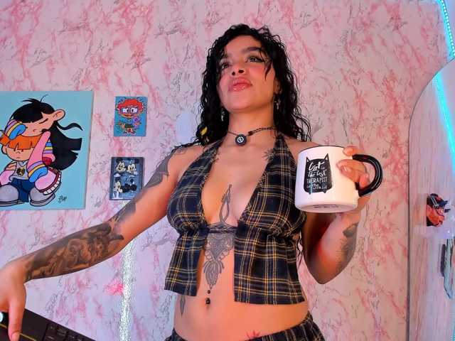 laurencamila1