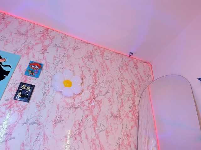 laurencamila1 live cam on BongaCams