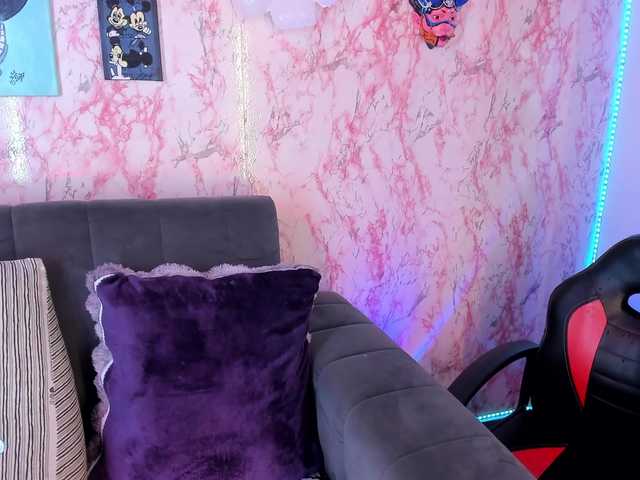 laurencamila1 live cam on BongaCams