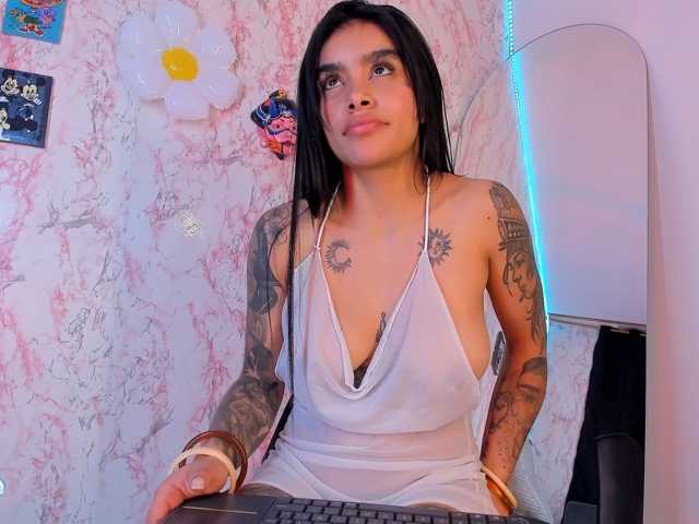 laurencamila1