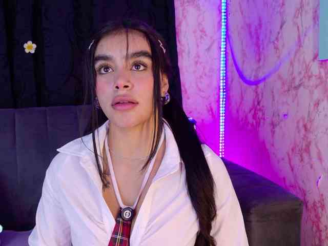 laurencamila1 webcam