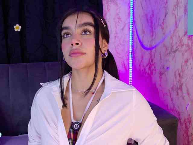 laurencamila1 webcam