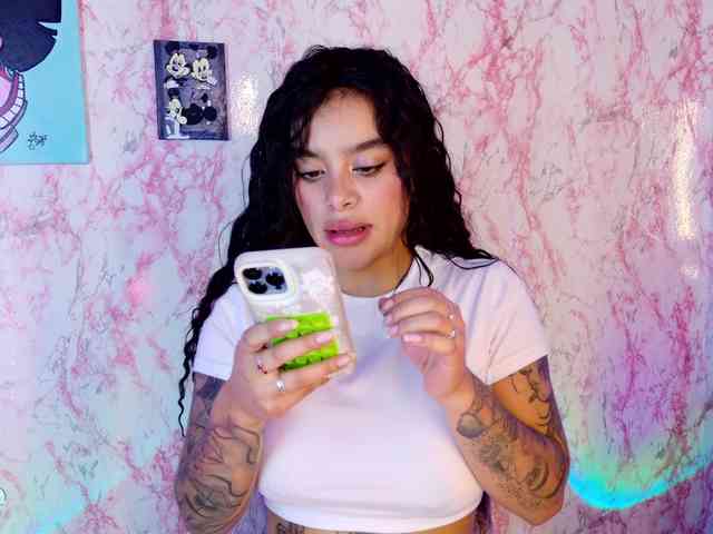 laurencamila1