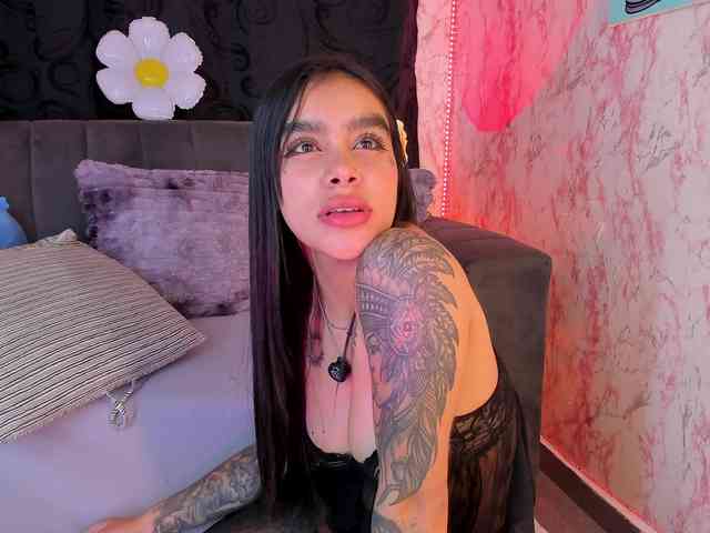 laurencamila1 webcam