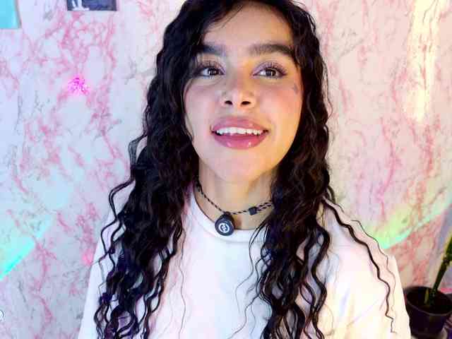 laurencamila1 webcam