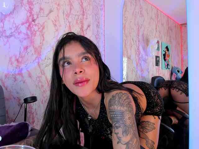 laurencamila1 webcam