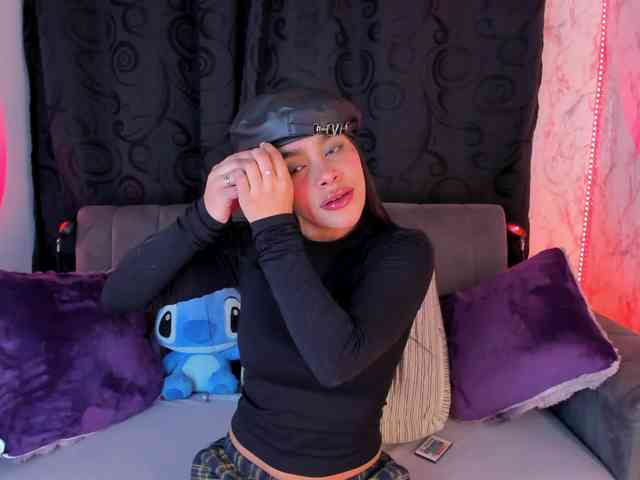 laurencamila1 webcam