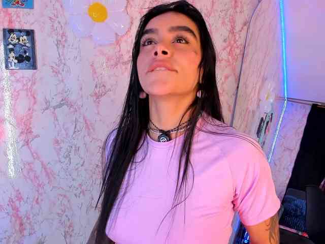 laurencamila1