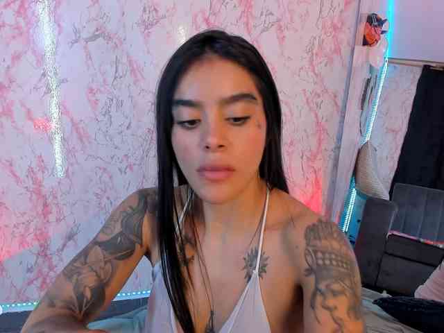 laurencamila1 webcam