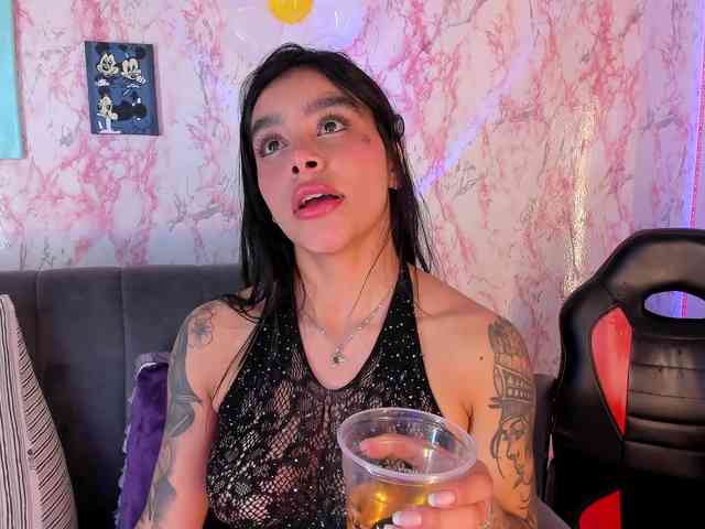 laurencamila1 webcam