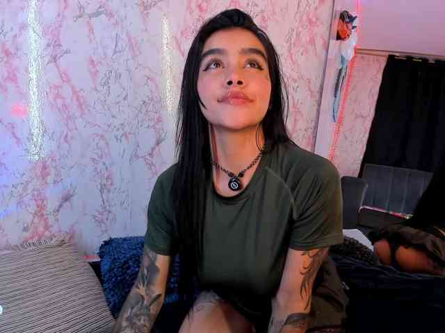 laurencamila1